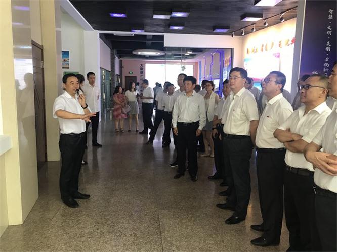 白塔區(qū)四大班子領導蒞臨遼寧聲谷雙創(chuàng)孵化基地參觀指導